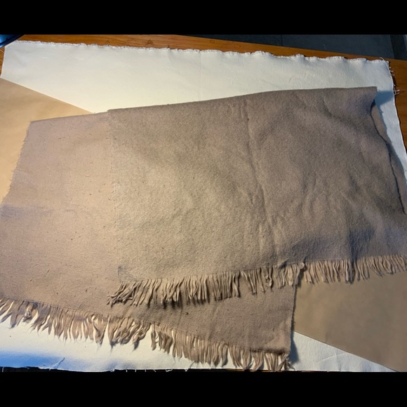 Oak & Fort Scarf - Picture 5 of 5